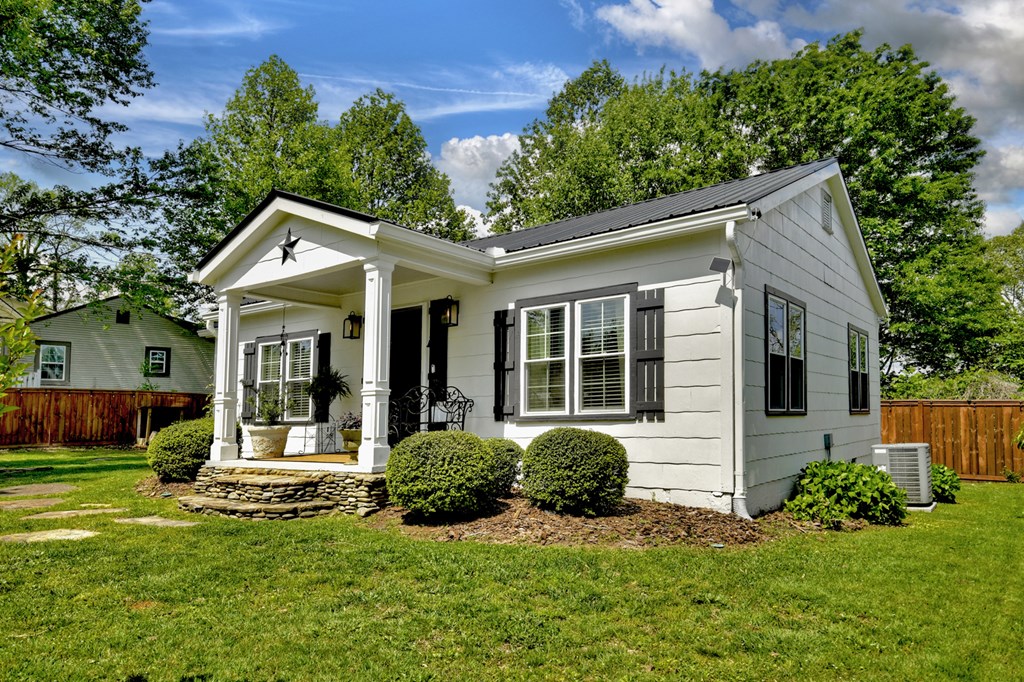 342 East 2nd Street Blue Ridge, GA 30513 - Photo 23 of 45