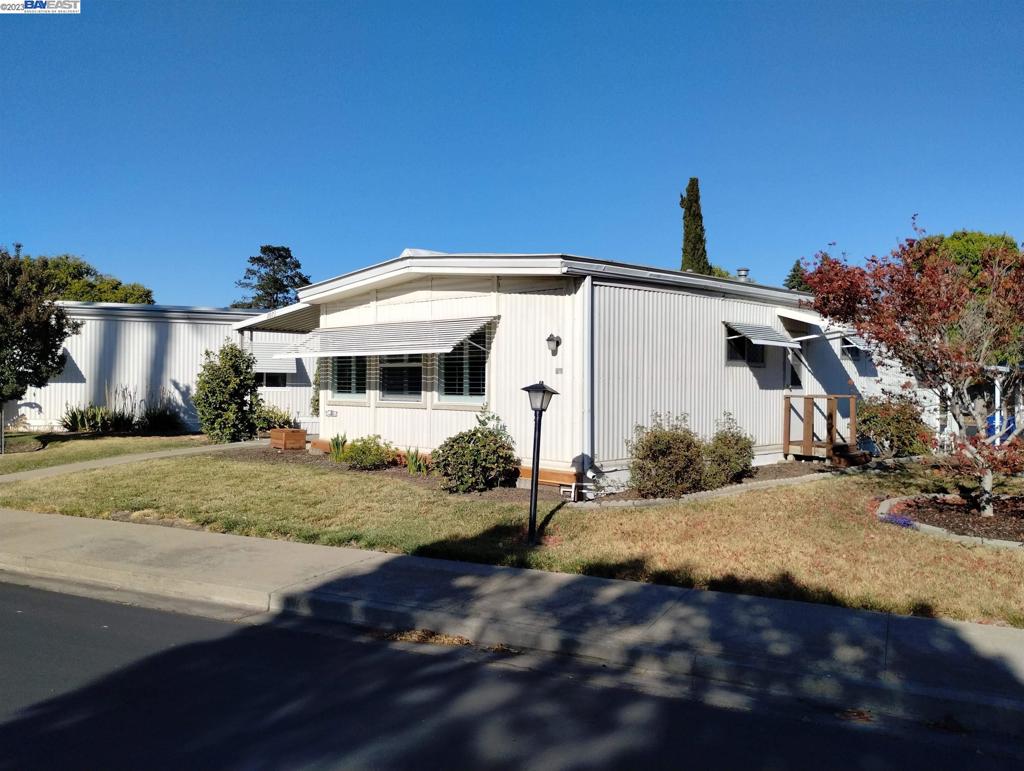 2073 Dalis Drive Concord, CA 94520 - Photo 14 of 15 a view of a house with a yard