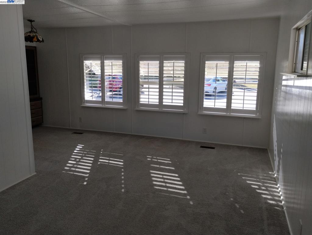 2073 Dalis Drive Concord, CA 94520 - Photo 7 of 15