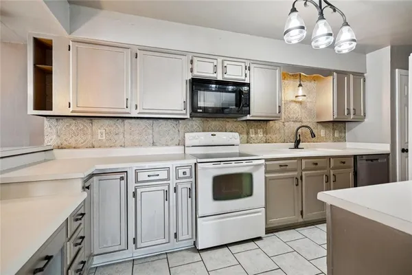 $209,900 | 807 Tops L Drive, Unit 807, Mandeville, LA 70448