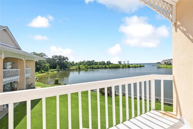 $239,900 | 807 Tops L Drive, Unit 807, Mandeville, LA 70448