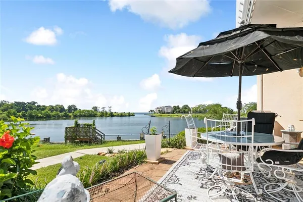 $209,900 | 807 Tops L Drive, Unit 807, Mandeville, LA 70448