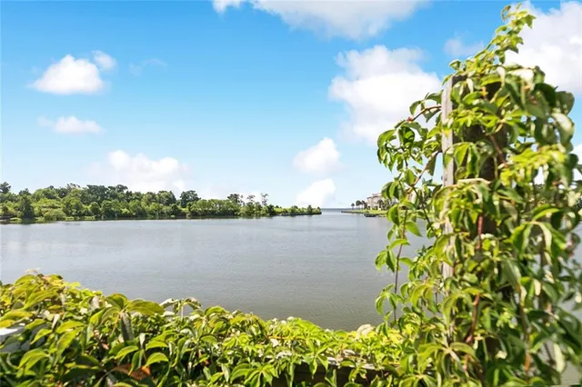 $239,900 | 807 Tops L Drive, Unit 807, Mandeville, LA 70448