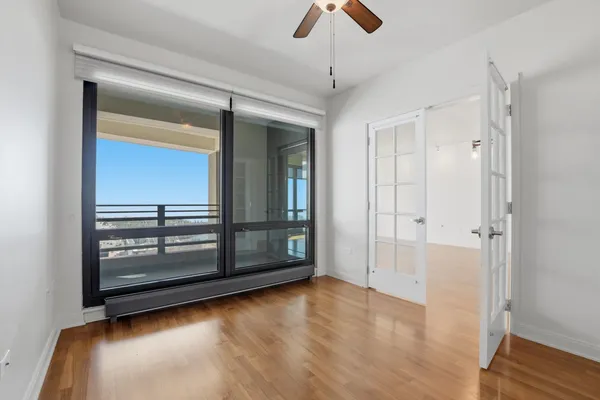 $875,000 | 130 North Garland Court, Unit 1803, Chicago, IL 60602