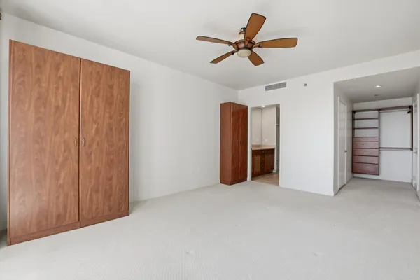 $875,000 | 130 North Garland Court, Unit 1803, Chicago, IL 60602