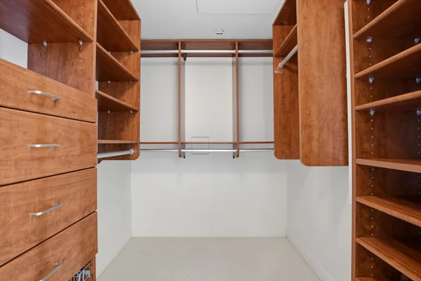 $875,000 | 130 North Garland Court, Unit 1803, Chicago, IL 60602