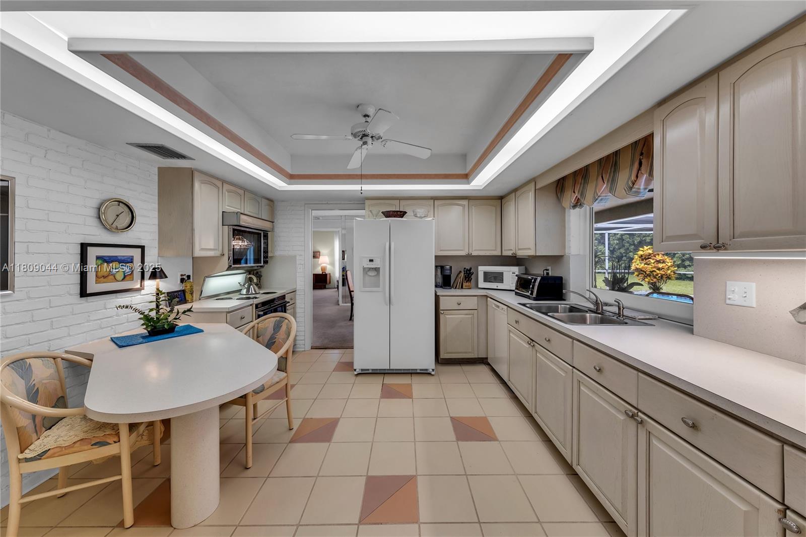 7541 Southwest 9th Street Plantation, FL 33317 - Photo 15 of 62