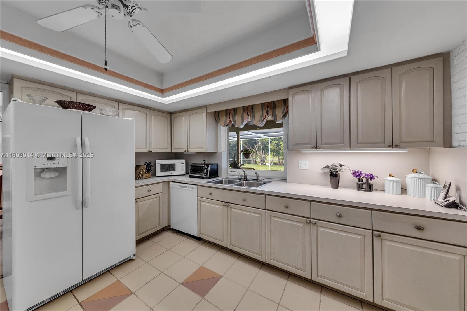 7541 Southwest 9th Street Plantation, FL 33317 - Photo 18 of 62