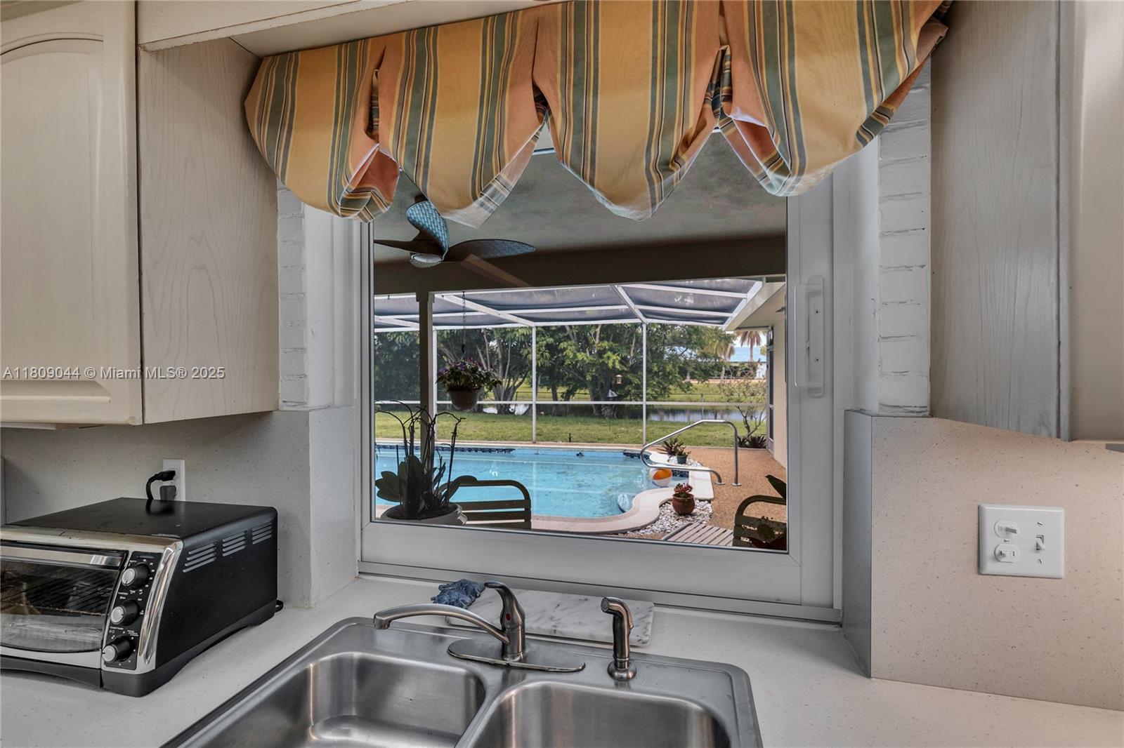 7541 Southwest 9th Street Plantation, FL 33317 - Photo 28 of 62