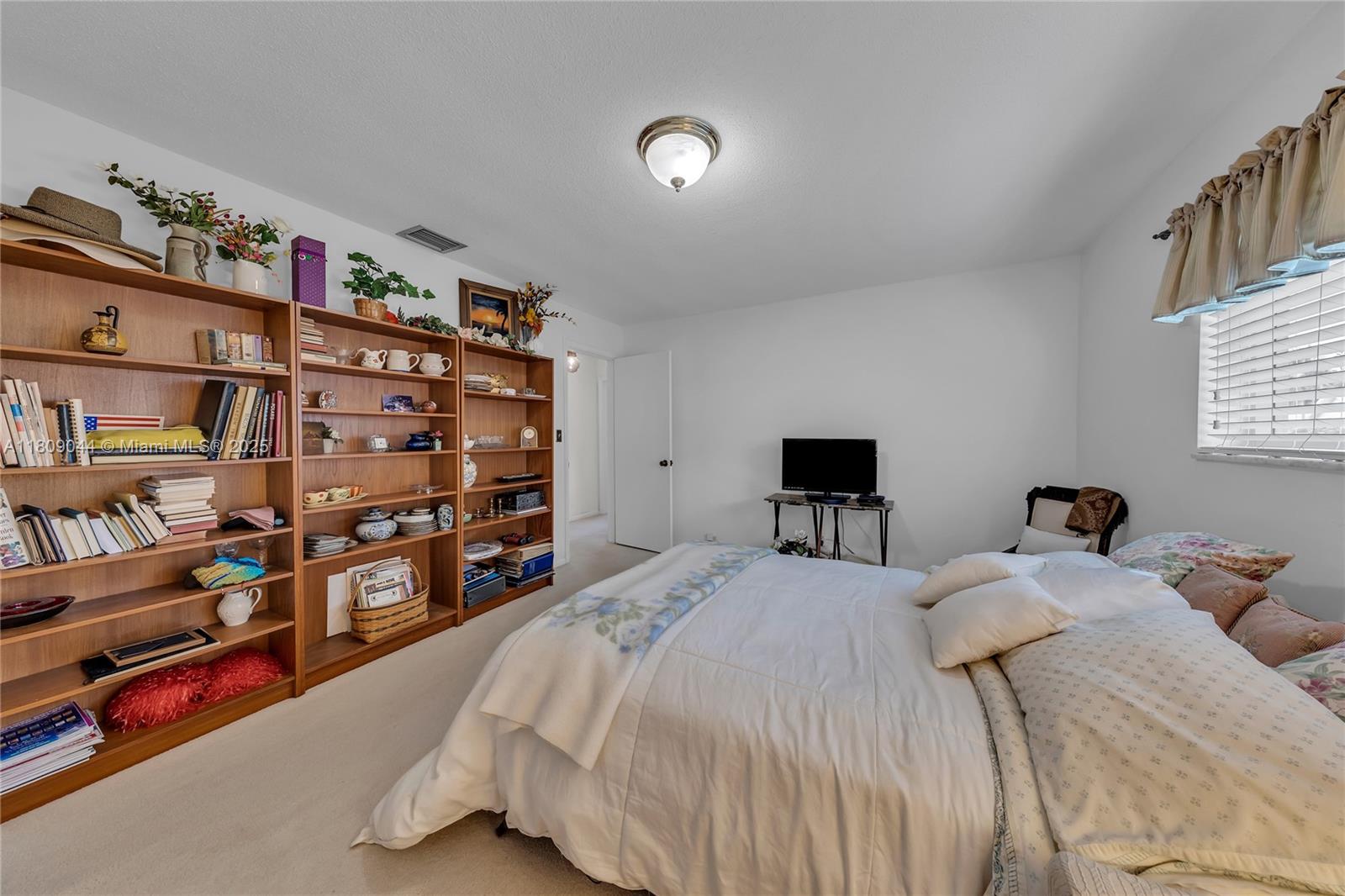 7541 Southwest 9th Street Plantation, FL 33317 - Photo 38 of 62
