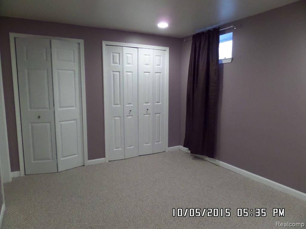 2195 Crystal Drive Rochester, MI 48309 - Photo 22 of 27 SAM_6133.JPG