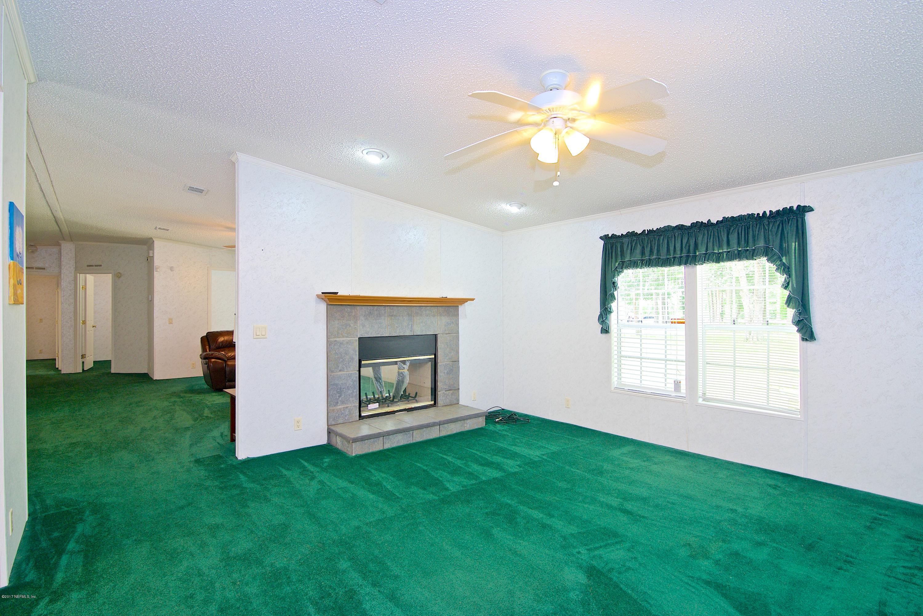 15923 Lem Turner Road Jacksonville, FL 32218 - Photo 8 of 27 Family Room