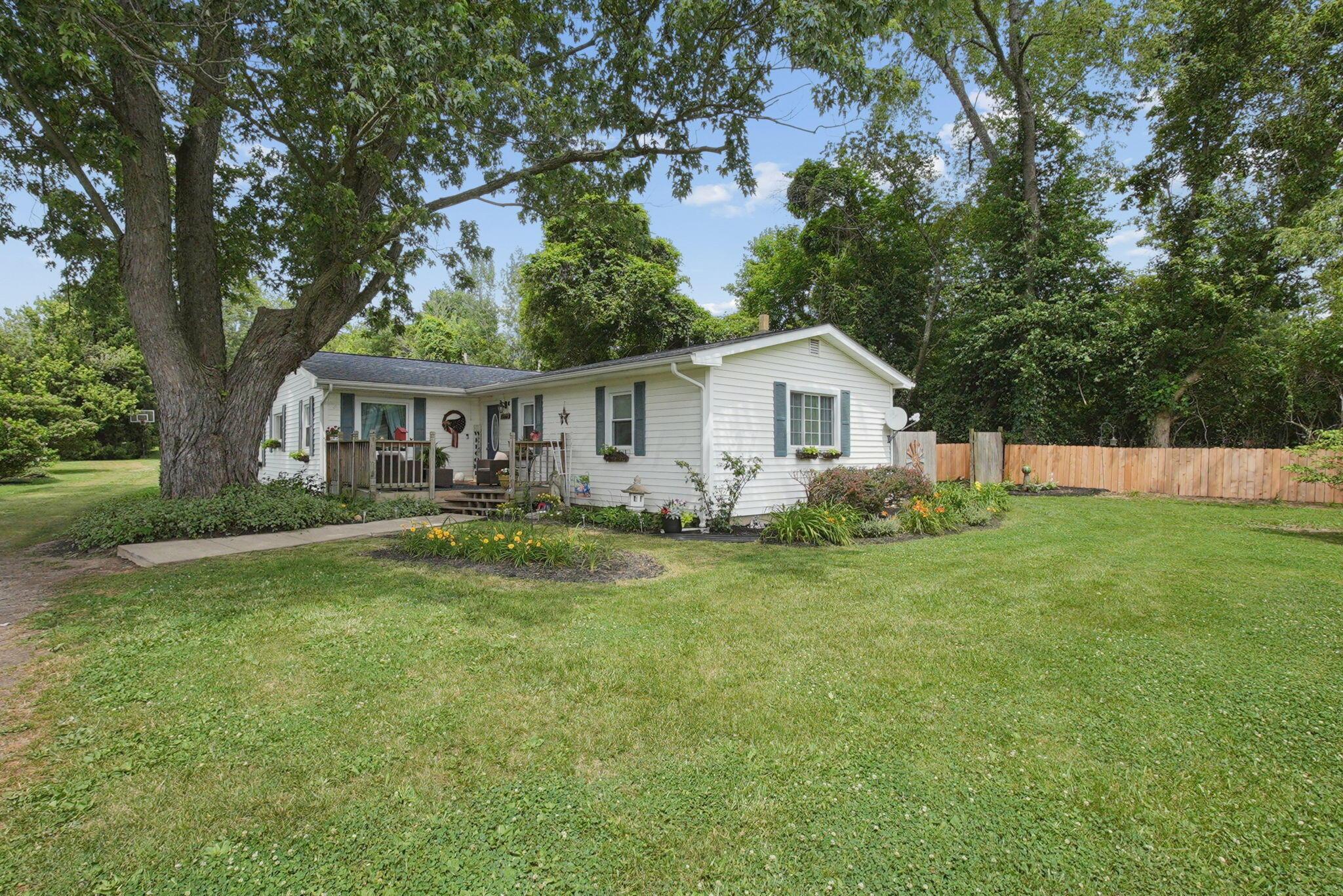 8188 Trimmer Road Circleville, OH 43113 - Photo 3 of 43