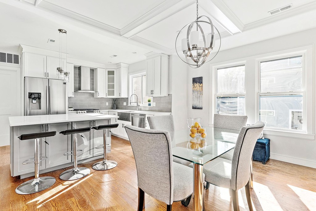 11 Ricker Terrace, Unit 2 Newton, MA 02458 - Photo 7 of 32 Gallery Image 7