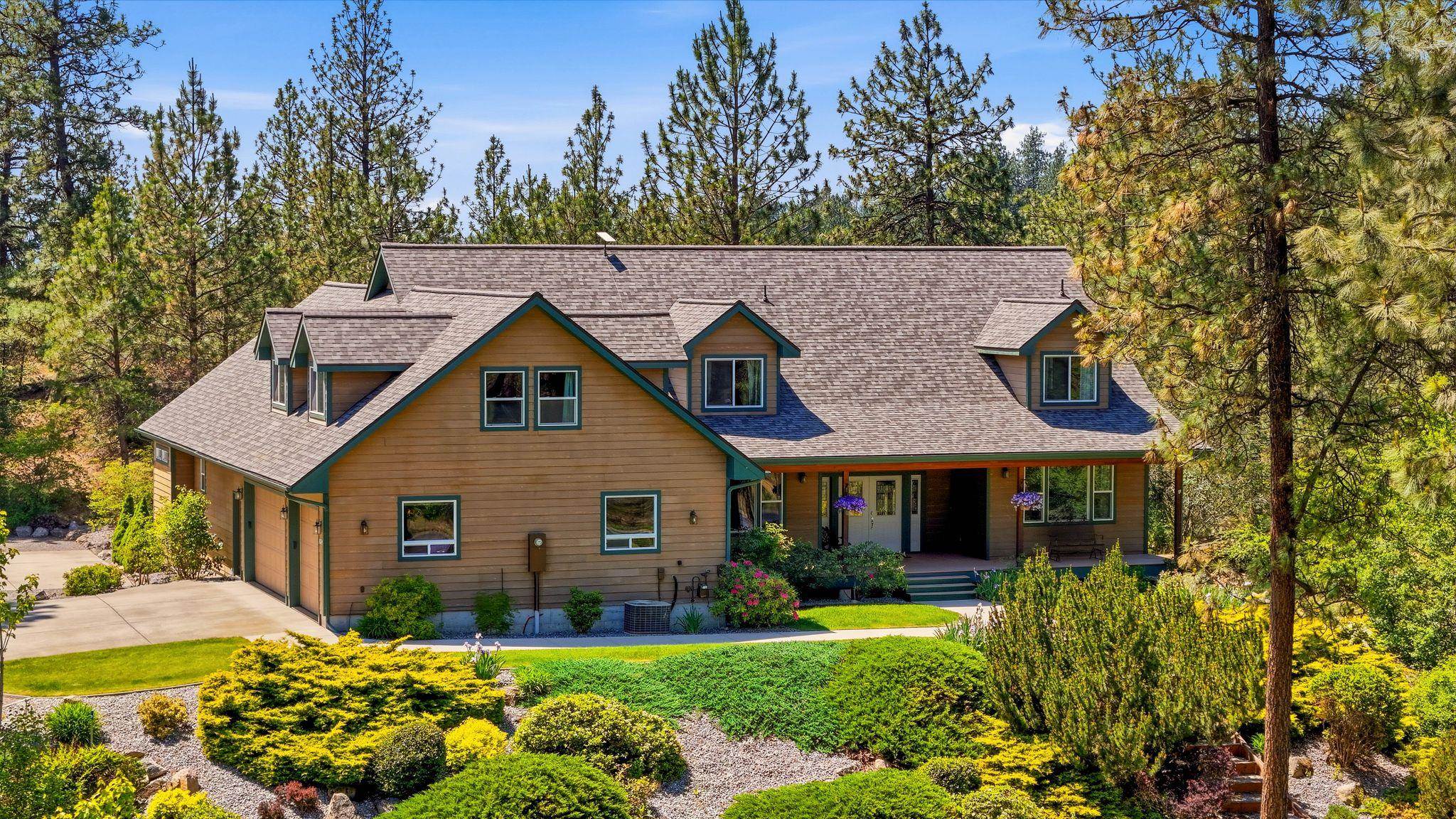9524 East North Rim Lane Spokane, WA 99217 - Photo 2 of 40