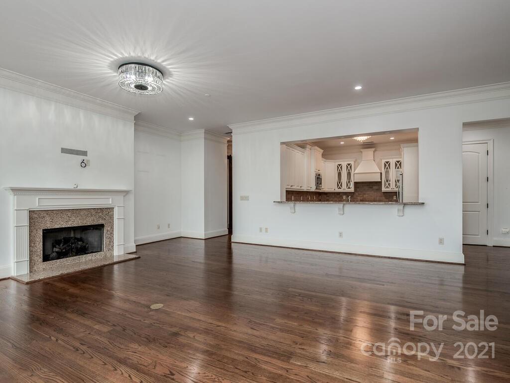 2823 Providence Road, Unit 256 Charlotte, NC 28211 - Photo 14 of 34 Gallery Image 14