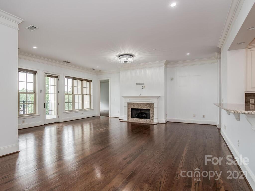 2823 Providence Road, Unit 256 Charlotte, NC 28211 - Photo 6 of 34 Gallery Image 6