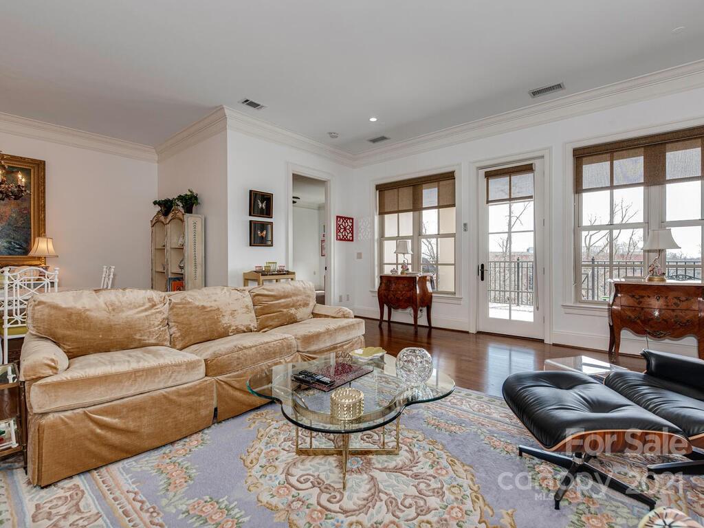 2823 Providence Road, Unit 256 Charlotte, NC 28211 - Photo 9 of 34 Gallery Image 9