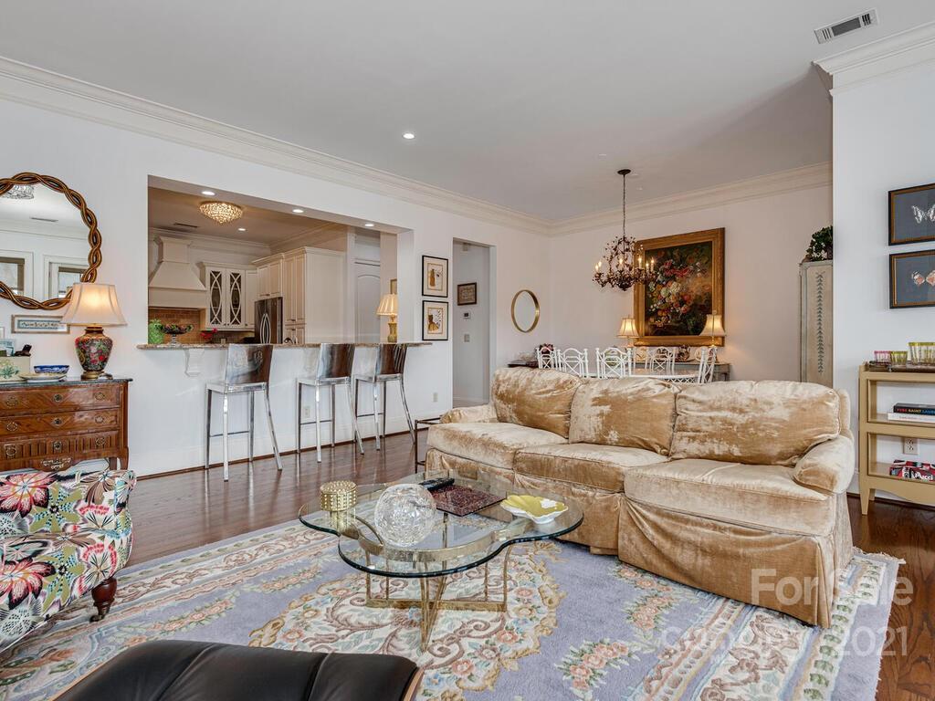 2823 Providence Road, Unit 256 Charlotte, NC 28211 - Photo 10 of 34 Gallery Image 10