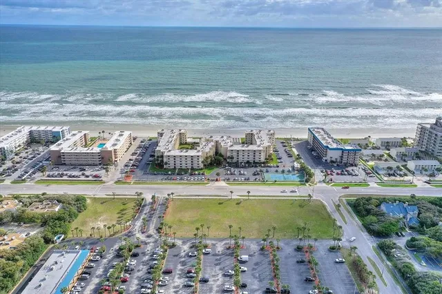 $475,000 | 4175 South Atlantic Avenue, Unit 4070, New Smyrna Beach, FL 32169