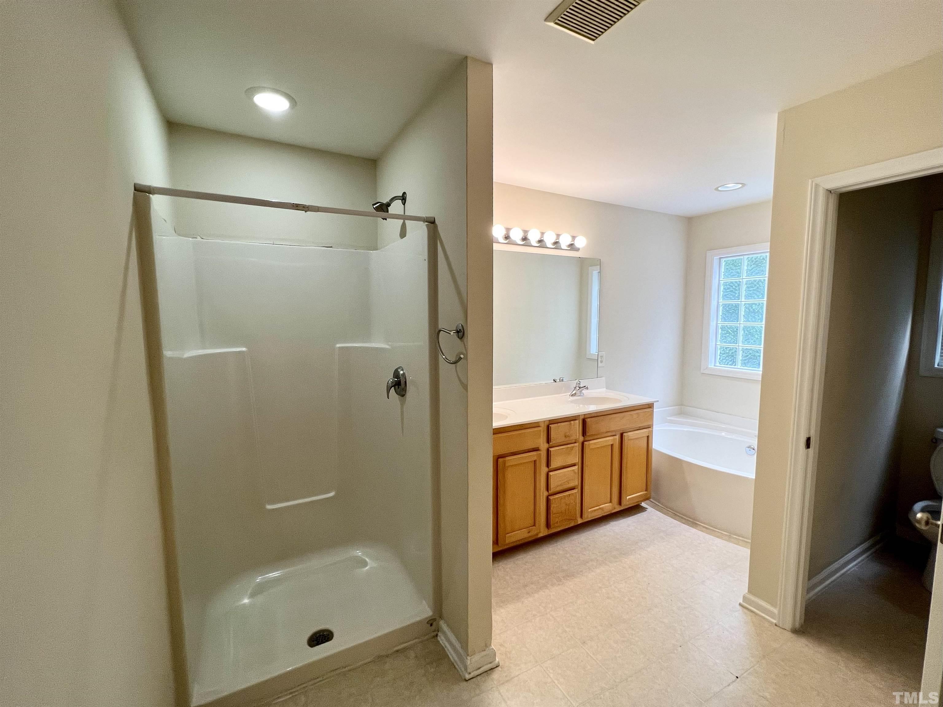 8625 Boysenberry Lane Raleigh, NC 27616 - Photo 9 of 14 Gallery Image 9