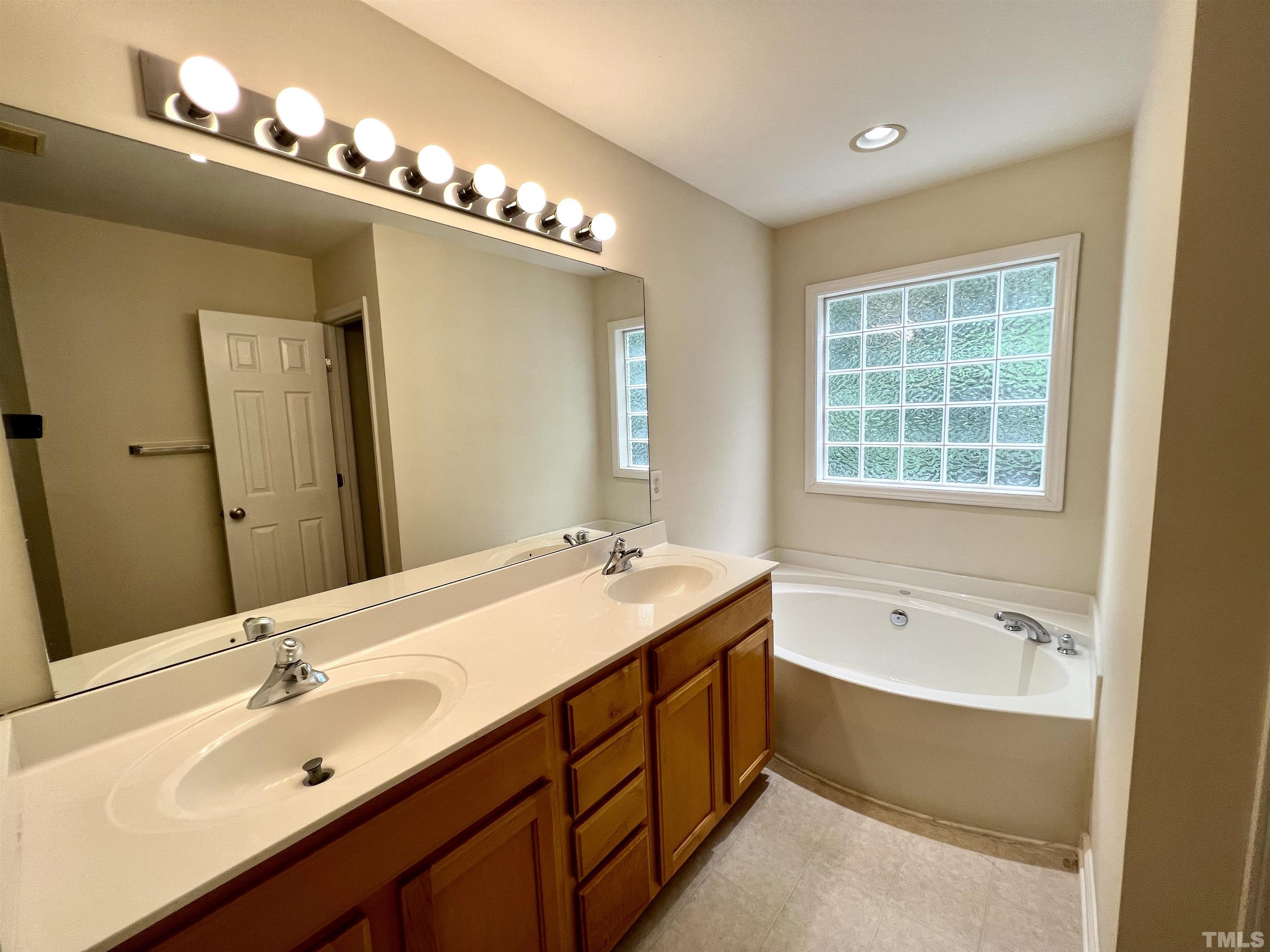 8625 Boysenberry Lane Raleigh, NC 27616 - Photo 10 of 14 Gallery Image 10