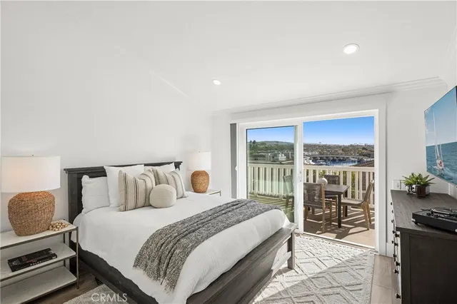 $2,895,000 | 990 Bayside Cove, Unit 609, Newport Beach, CA 92660