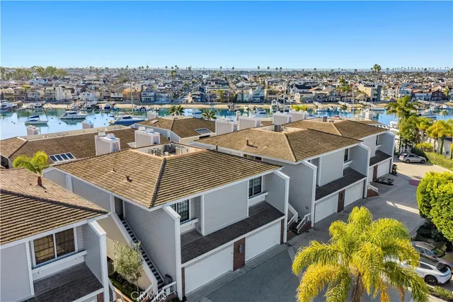 $2,895,000 | 990 Bayside Cove, Unit 609, Newport Beach, CA 92660