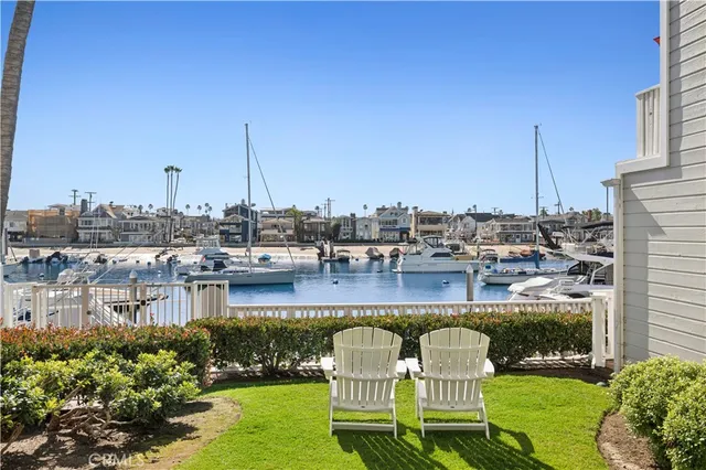 $2,895,000 | 990 Bayside Cove, Unit 609, Newport Beach, CA 92660