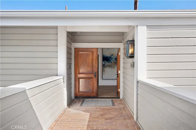 $2,895,000 | 990 Bayside Cove, Unit 609, Newport Beach, CA 92660