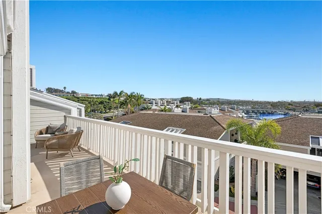 $2,895,000 | 990 Bayside Cove, Unit 609, Newport Beach, CA 92660