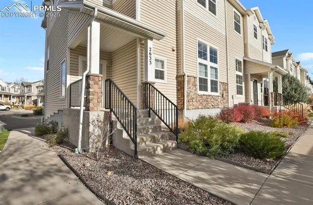 $330,000 | 2633 Stonecrop Ridge Grove, Colorado Springs, CO 80910