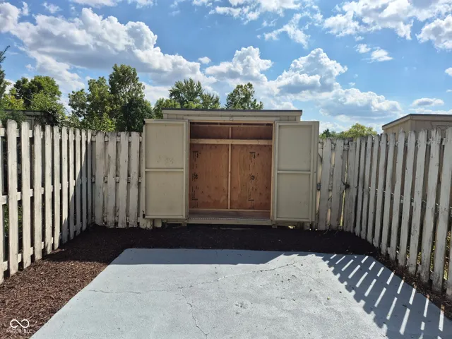 $124,900 | 7411 Countrybrook Drive, Indianapolis, IN 46260