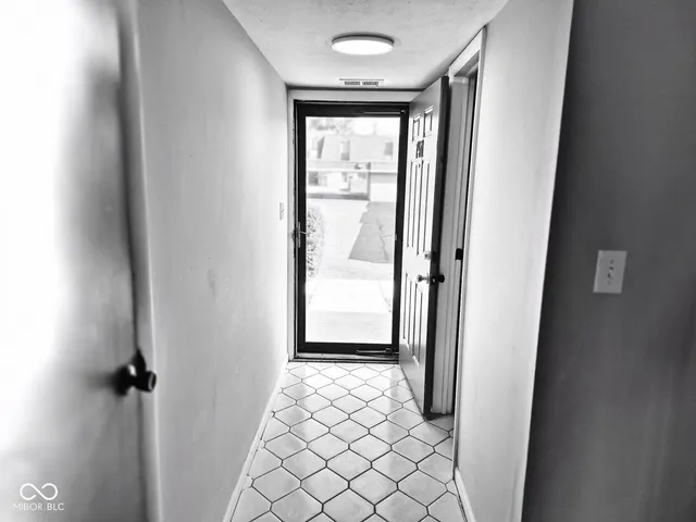 $124,900 | 7411 Countrybrook Drive, Indianapolis, IN 46260