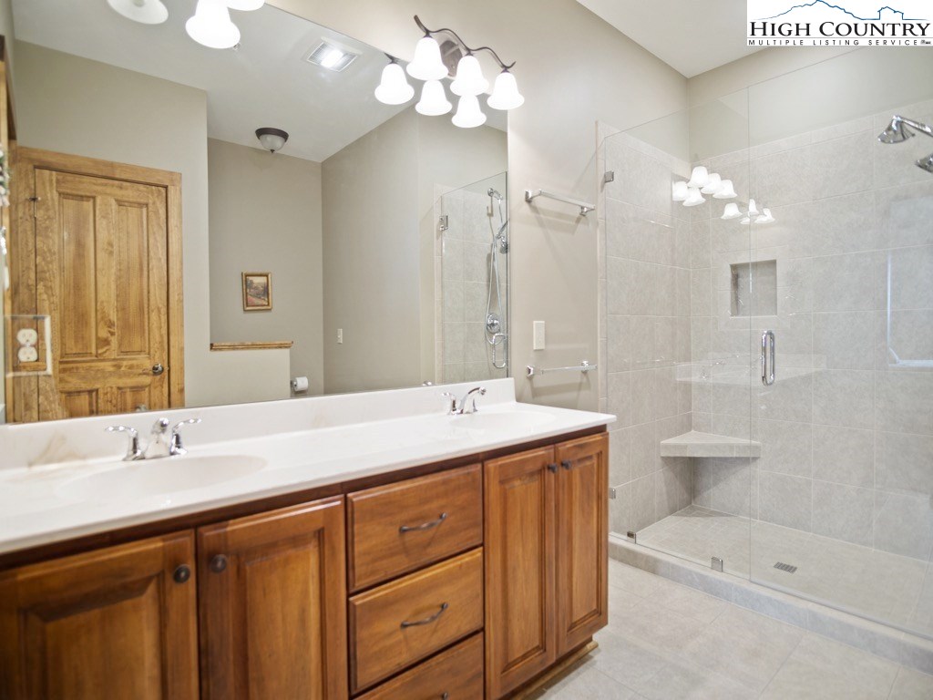 171 Falcon Trace, Unit C421 Boone, NC 28607 - Photo 13 of 37 Gallery Image 13
