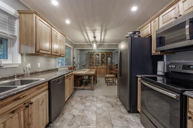 a bed room with a bed