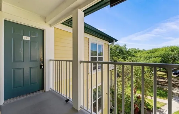 $1,525 | 4107 Chatham Oak Court, Unit 326, Tampa, FL 33624