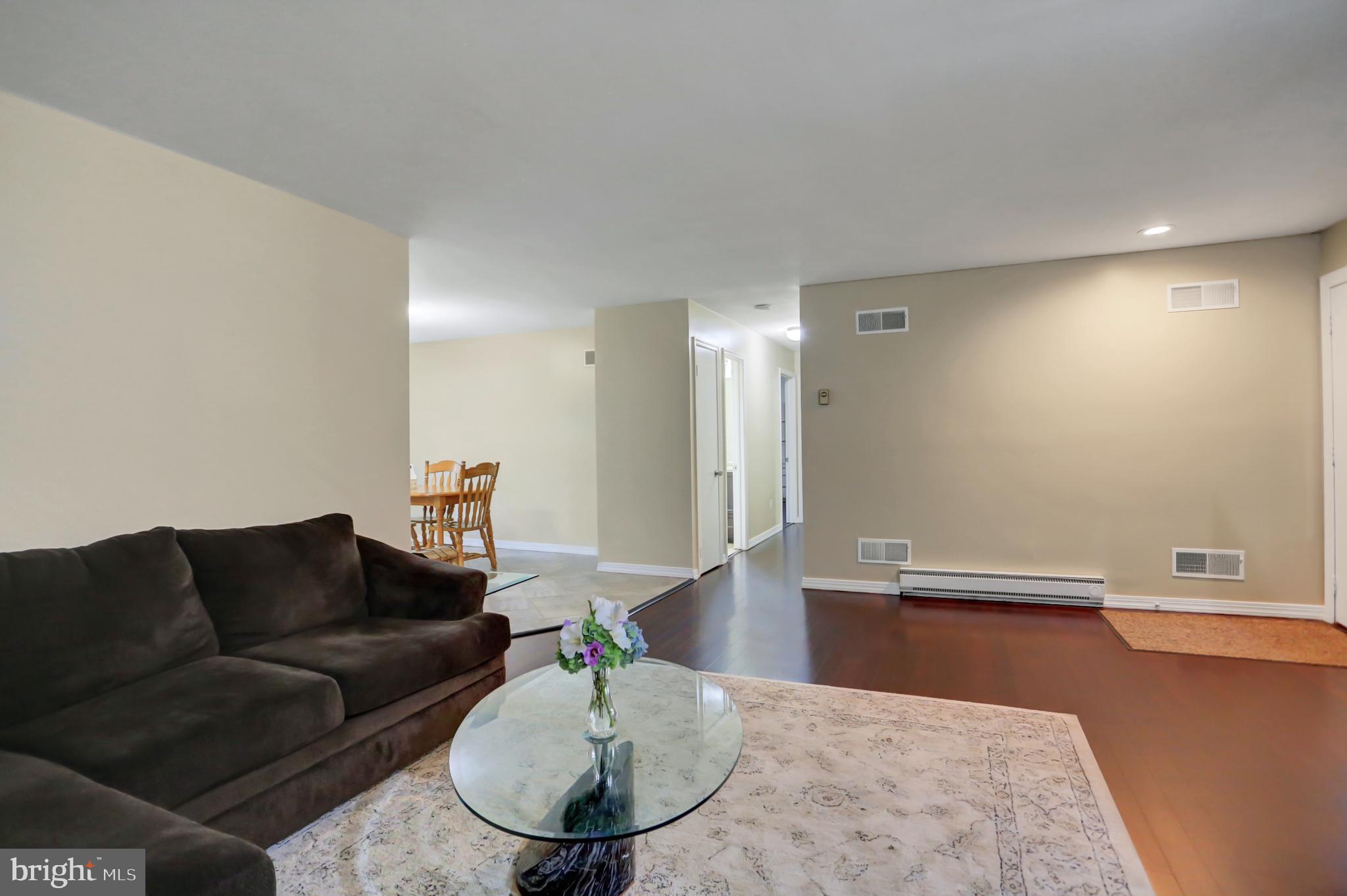 7024 Pine Road Harrisburg, PA 17112 - Photo 8 of 39 Gallery Image 8