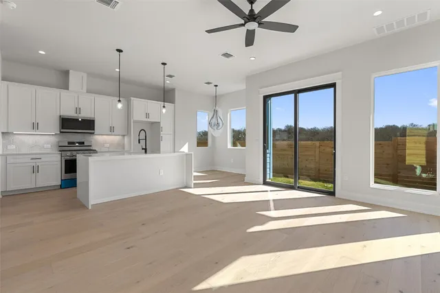 $595,000 | 6321 Friendswood Drive, Austin, TX 78723