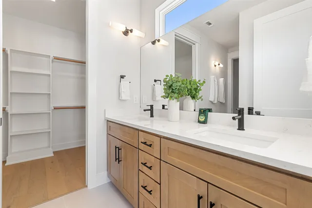 $595,000 | 6321 Friendswood Drive, Austin, TX 78723