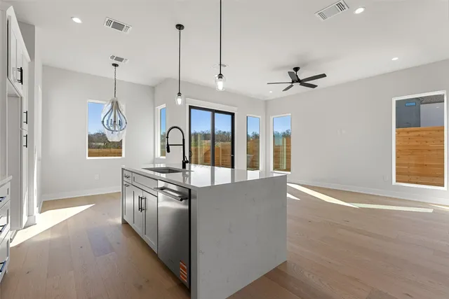 $595,000 | 6321 Friendswood Drive, Austin, TX 78723