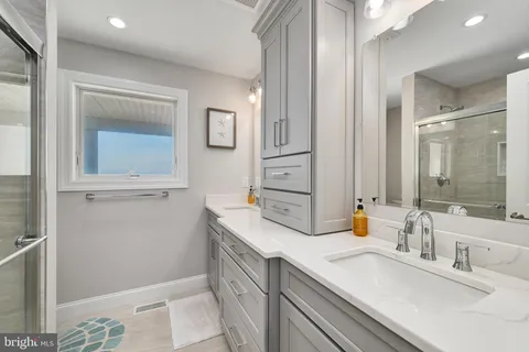 $4,199,000 | 209 East 20th Street, Long Beach Township, NJ 08008