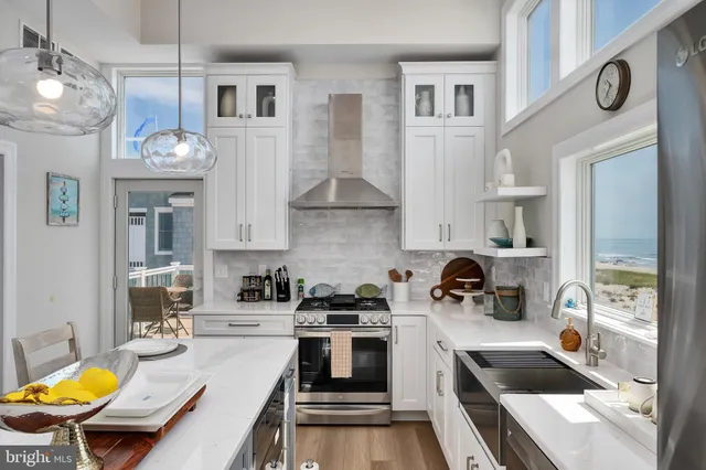 $4,199,000 | 209 East 20th Street, Long Beach Township, NJ 08008