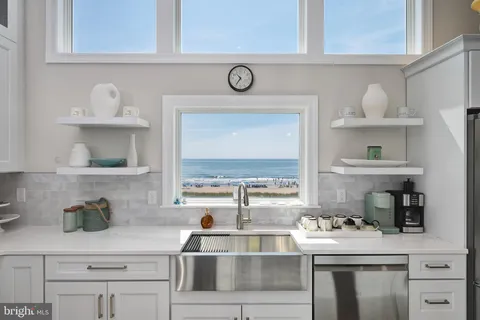 $4,199,000 | 209 East 20th Street, Long Beach Township, NJ 08008