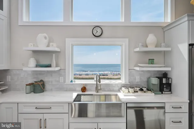 $4,199,000 | 209 East 20th Street, Long Beach Township, NJ 08008