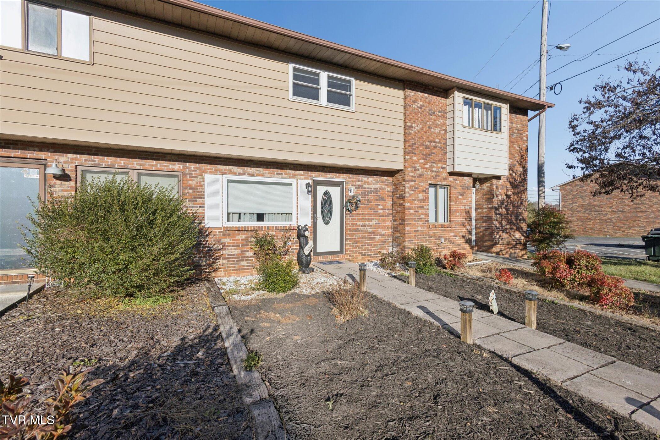 114 Colt Lane, Unit 6 Johnson City, TN 37601 - Photo 2 of 49 02