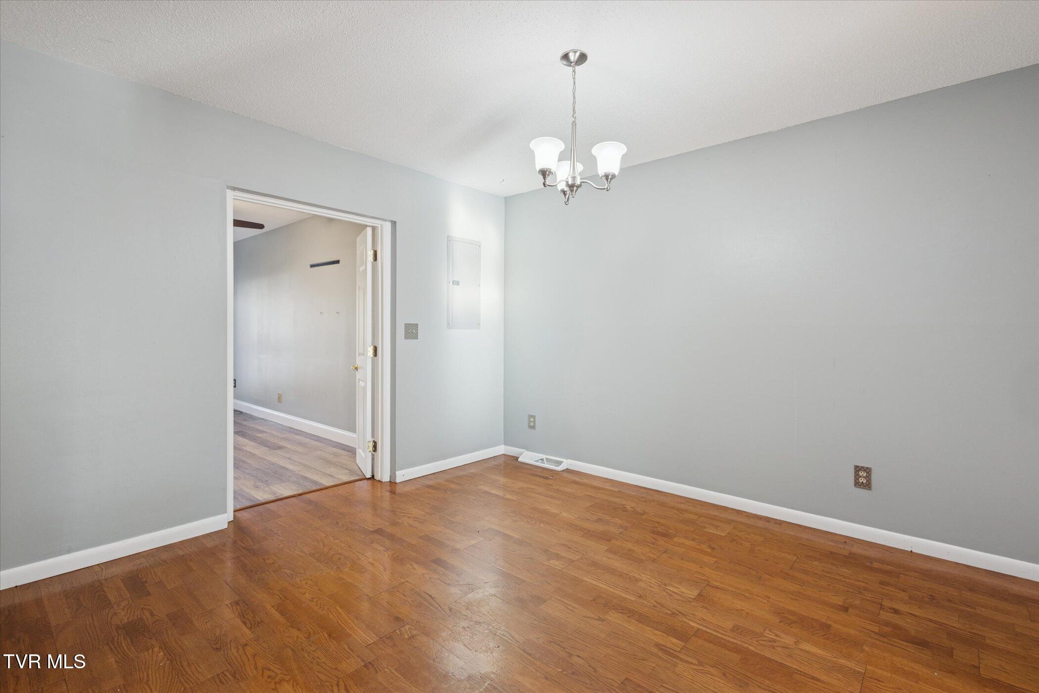 114 Colt Lane, Unit 6 Johnson City, TN 37601 - Photo 8 of 49 07