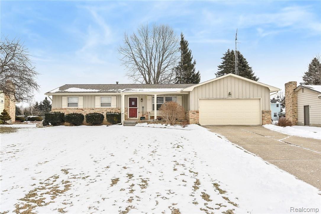 5081 Middleboro Road Grand Blanc, MI 48439 - Photo 21 of 25 CNG_6788-.jpg