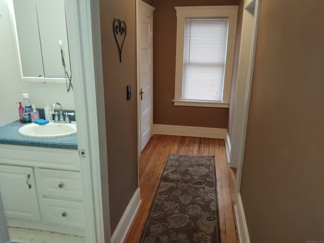 $279,900 | 21 Roosevelt Avenue, Torrington, CT 06790