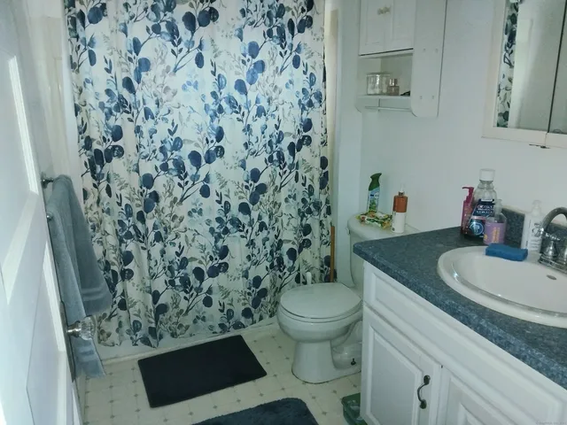 $279,900 | 21 Roosevelt Avenue, Torrington, CT 06790